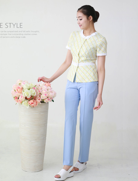 南京定做美容院护士工作服,品牌护士服订制加工厂家